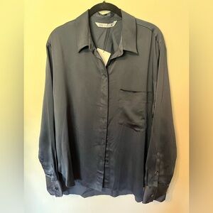 NWT dark navy blue Zara long sleeve button down w/raw hem